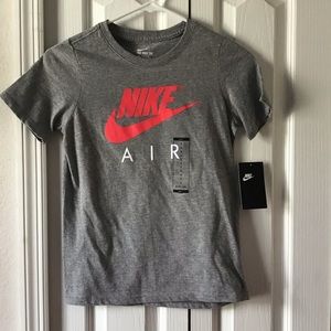 New Nike Boys T-shirt